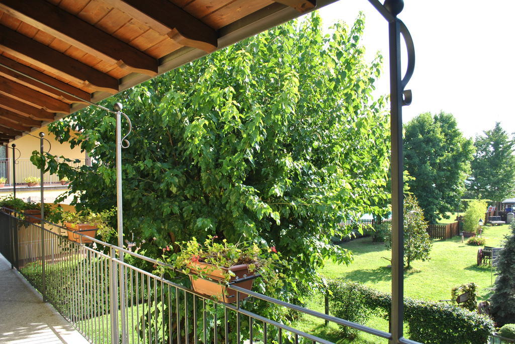 Villa Fondo Brugarolo à Busnago Chambre photo